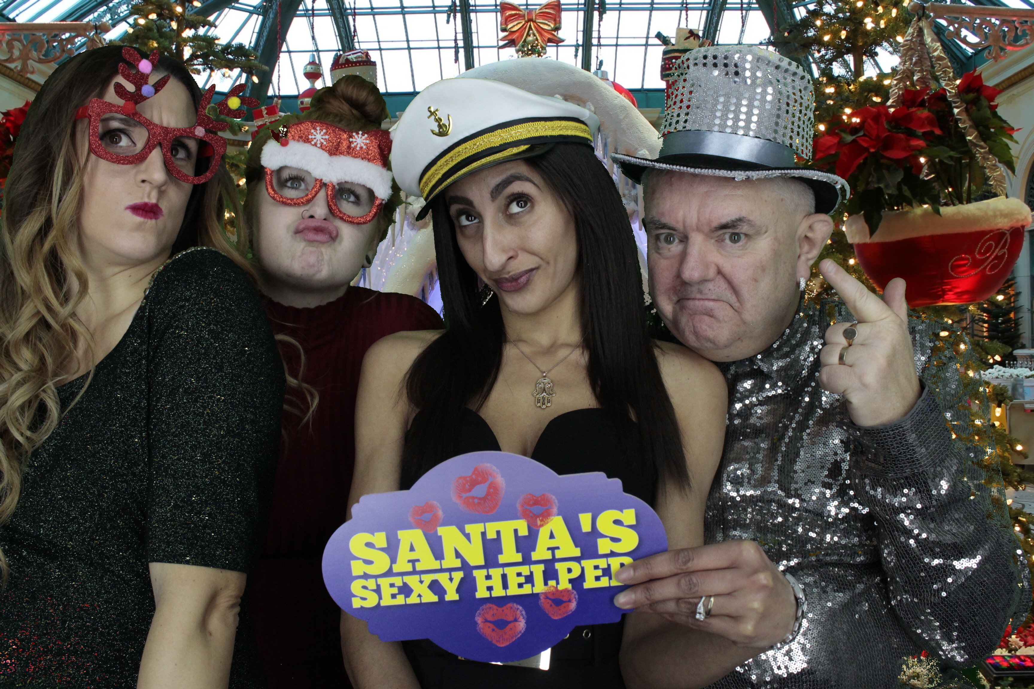 Domestic and General Christmas Party 2019 | View more photos from the event at gallery.myphotoboothexperience.co.uk/u/MyPhotoBoothExperienceLtd/Domestic-and-General-Christmas-Party-2019